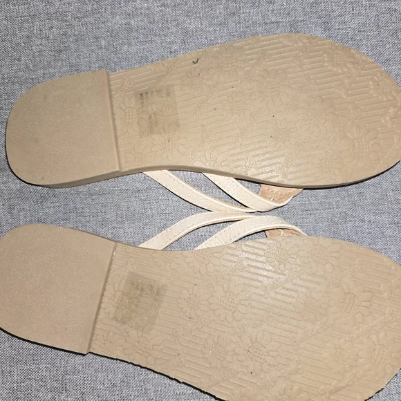 Yellow Box Tan Sandals with Turquoise Detail - Picture 2 of 3